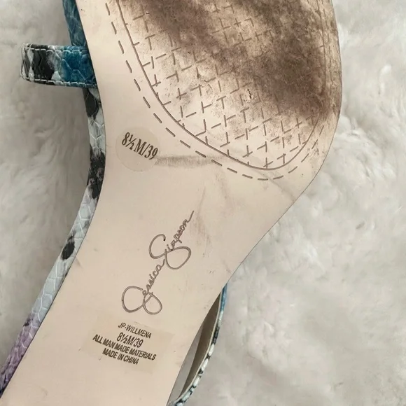 Jessica Simpson Block Heel Sandal - Picture 6 of 11